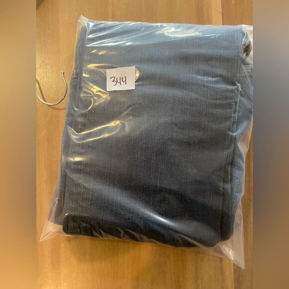 Torrid skinny jeans - Picture 4 of 7